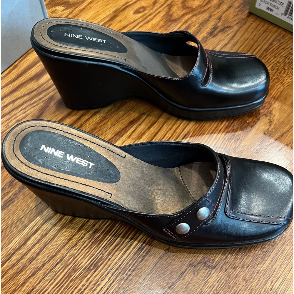 Nine West, Beldonr, black leather, new in box, size 5.5M